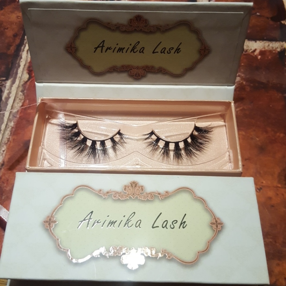 Arimika Long Thick Dramatic Look